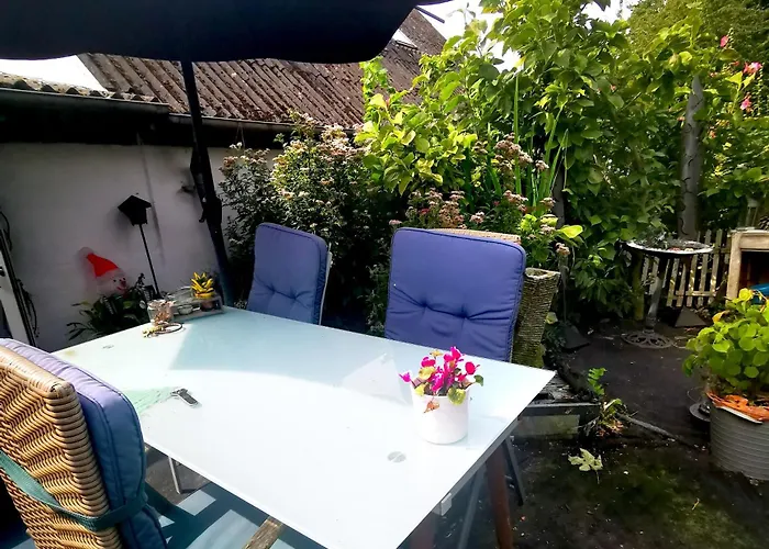 Den Gamle Smedie *